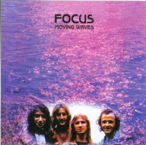 Focus - Moving Waves 